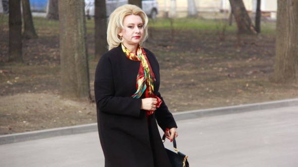 LIVE // Alegeri Prezidențiale 2020: Exprimarea votului de către candidatul Partidului ȘOR, Violeta Ivanov
